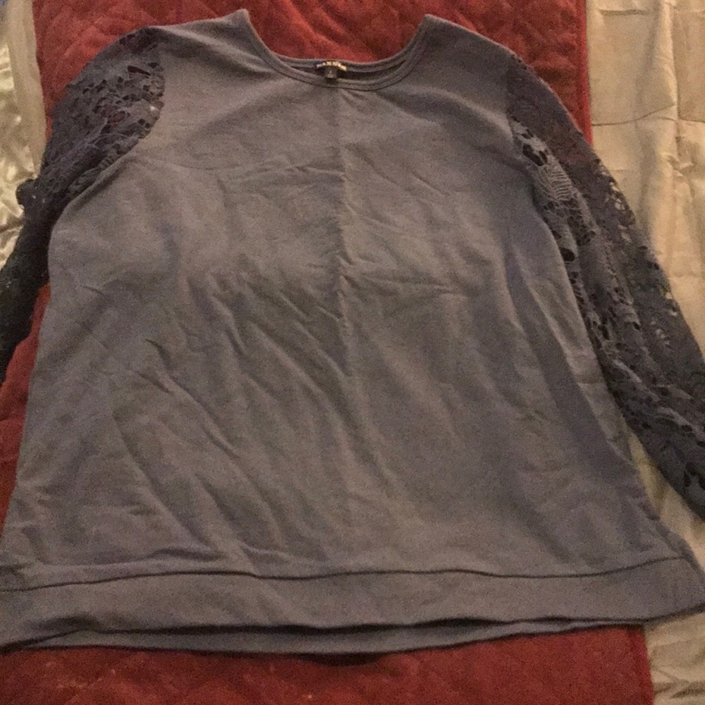 Top - Picture 2 of 4
